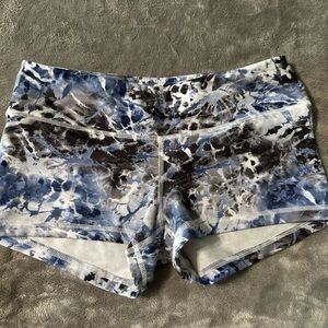 Fleo Shorts